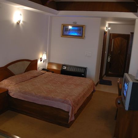 Hotel Silver Rock Mussoorie Extérieur photo